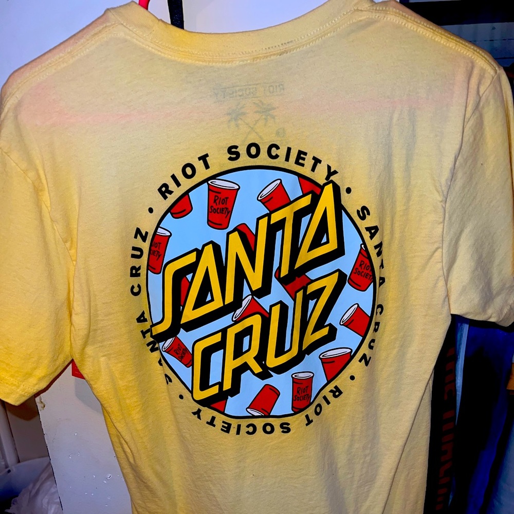 Graphic tee